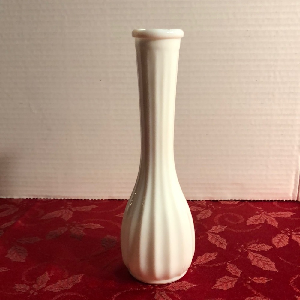 Milk Glass Vase 8.5 Inches Vintage Wedding Decor Flower Vase
